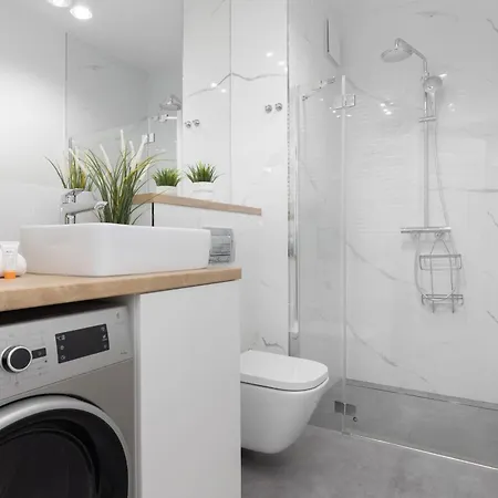 Апартаменты Zoliborz Artystyczny With Parking By Renters
